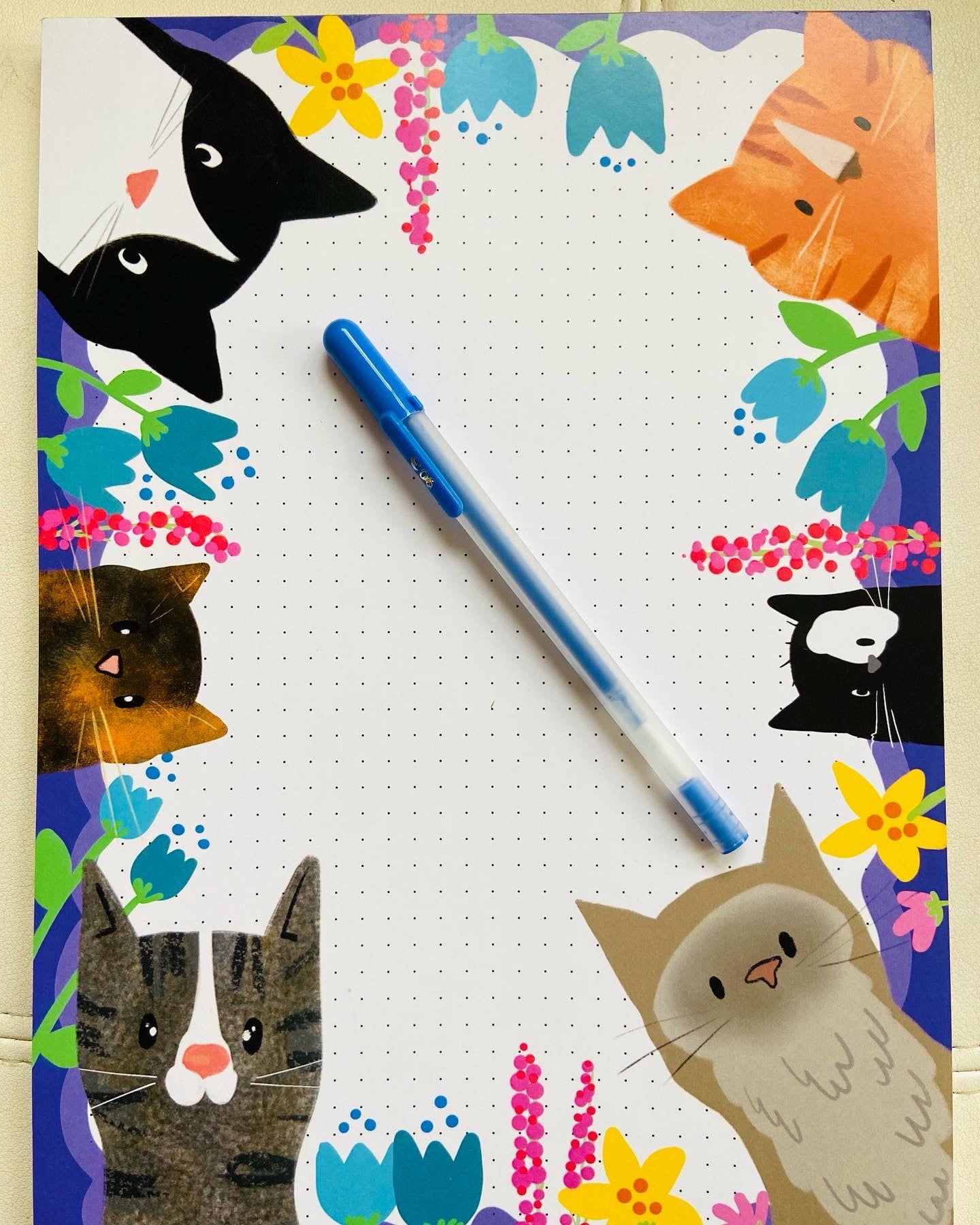 A4 Dotted notepad